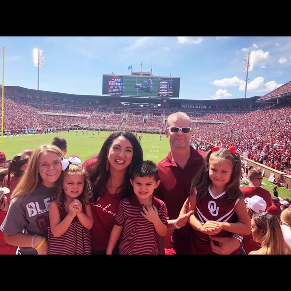 Out of Office - managing family and work threads - Picture 2 of 2